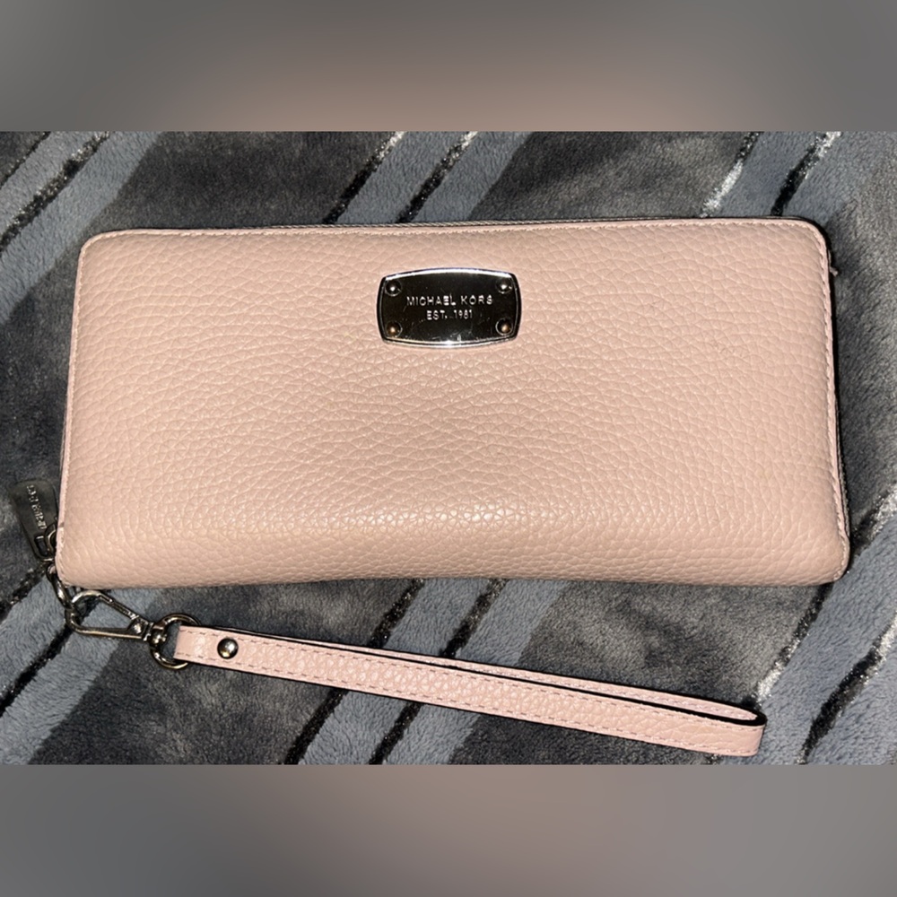 Michael Kors Pink Clutch Wristlet Wallet